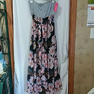 Xhilaration strapless maxi dress size M